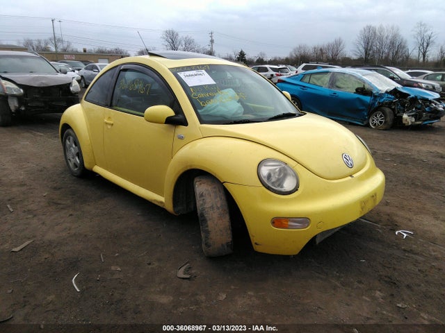 2001 3VWCB21CX1M456546 main image