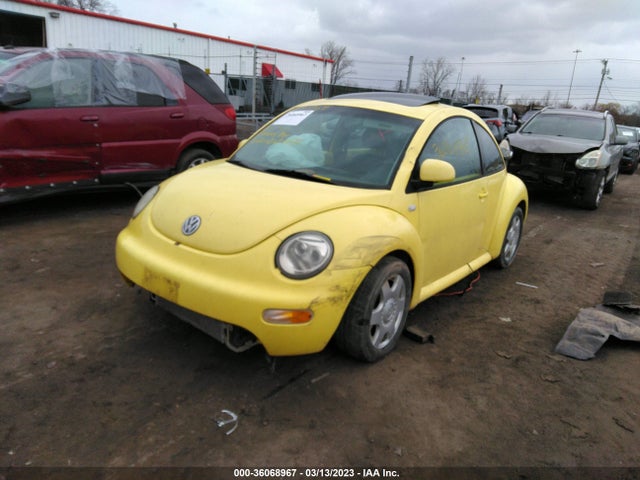 Volkswagen New Beetle Gls 2001 3VWCB21CX1M456546 Image 2