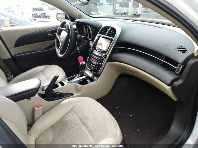 Chevrolet MALIBU LT 2015 1G11C5SL1FF311175 Image 5