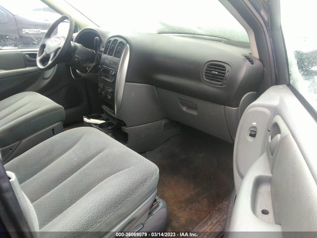 2C4GP54L55R506061 Chrysler Town & Country Touring