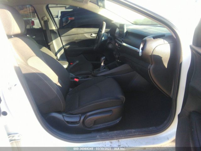 3KPF24AD5KE106404 KIA FORTE FE