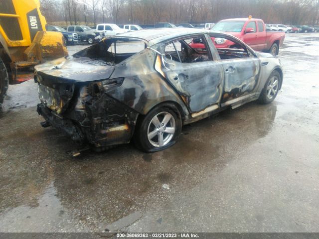 KNAGM4A77F5530996 KIA Optima Lx