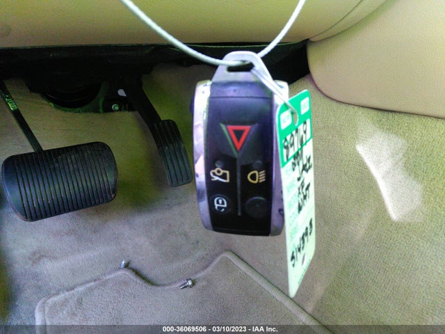 Jaguar XF 2011 SAJWA0FB2BLS14393 Image 3