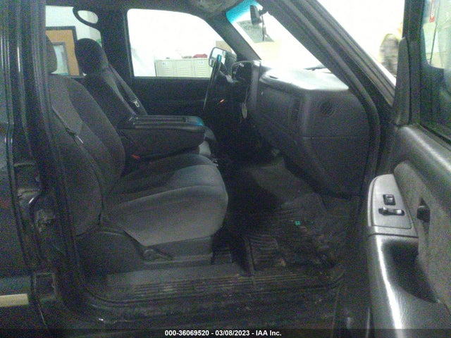 2003 GMC SIERRA 2500HD SLE VIN: 1GTHK23183F160450