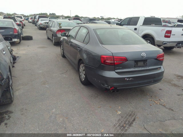 3VW2K7AJXFM284324 Volkswagen Jetta Sedan 2.0l S