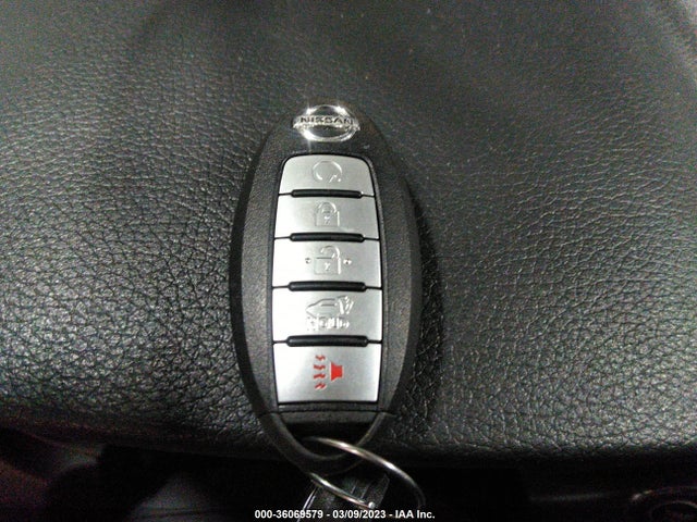 2019 NISSAN ROGUE SV VIN: 5N1AT2MV5KC718024