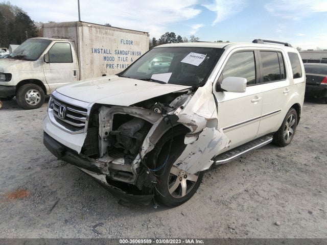 Honda Pilot Touring 2015 5FNYF3H94FB008246 Image 2
