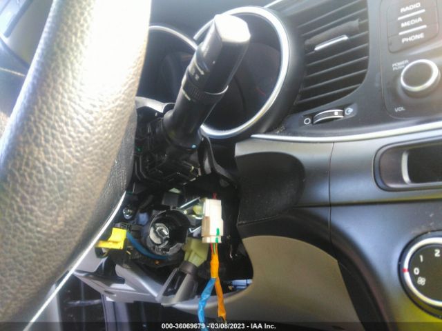 KNAGM4A75F5620163 KIA Optima Lx