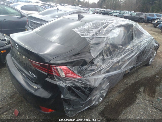 Lexus IS 200T 2016 JTHBA1D26G5035953 Image 4