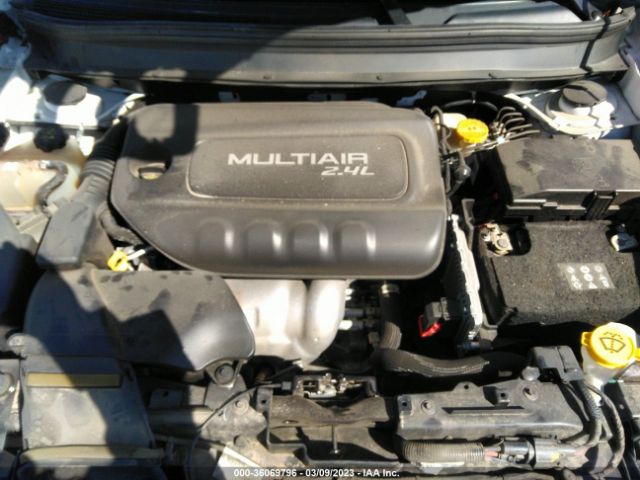 1C4PJLCB7JD511595 Jeep Cherokee Latitude