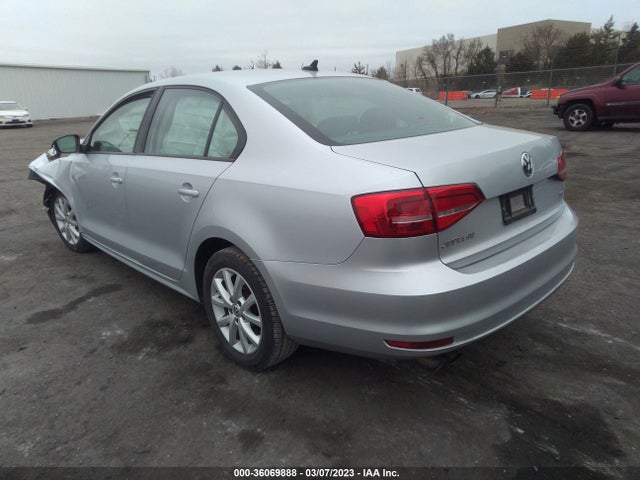 3VWD17AJ9FM211134 Volkswagen Jetta Sedan 1.8t Se