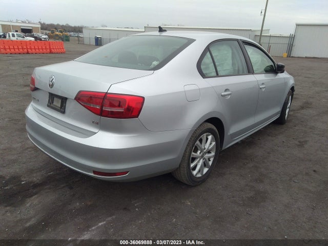 3VWD17AJ9FM211134 Volkswagen Jetta Sedan 1.8t Se