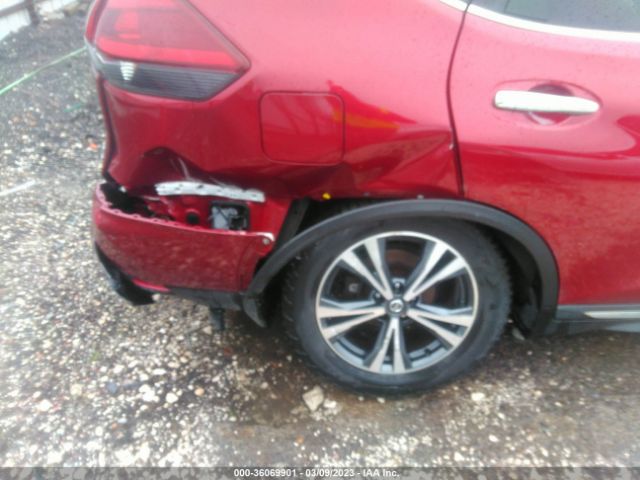 5N1AT2MT9JC801260 Nissan Rogue Sl