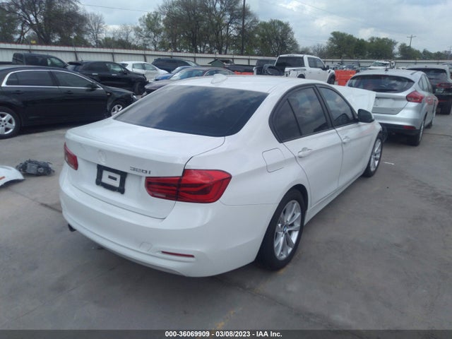 BMW 3 Series 320i 2018 WBA8E1G52JNU90003 Image 4