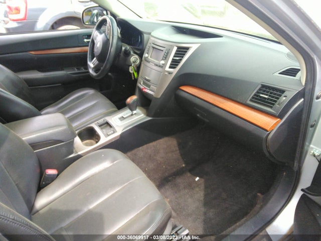 4S4BRCKC7D3218430 Subaru Outback 2.5i Limited