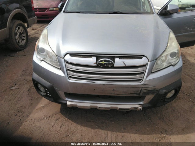 4S4BRCKC7D3218430 Subaru Outback 2.5i Limited