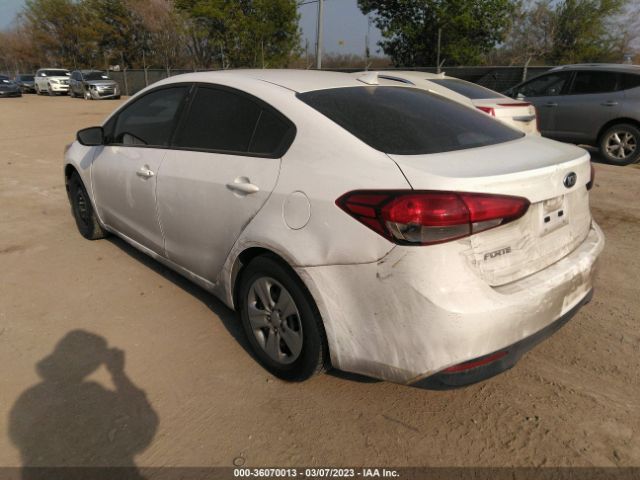 3KPFK4A7XJE256856 KIA FORTE LX