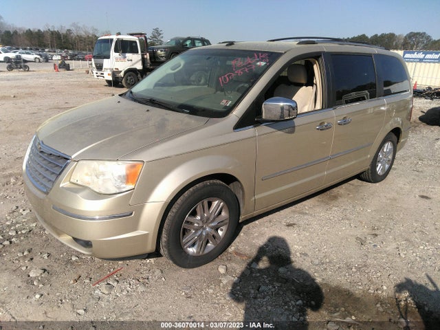 2A4RR6DX6AR193313 Chrysler Town & Country Limited