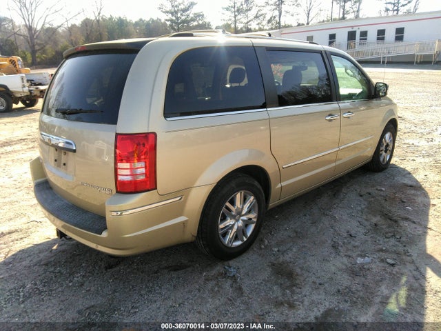 2A4RR6DX6AR193313 Chrysler Town & Country Limited