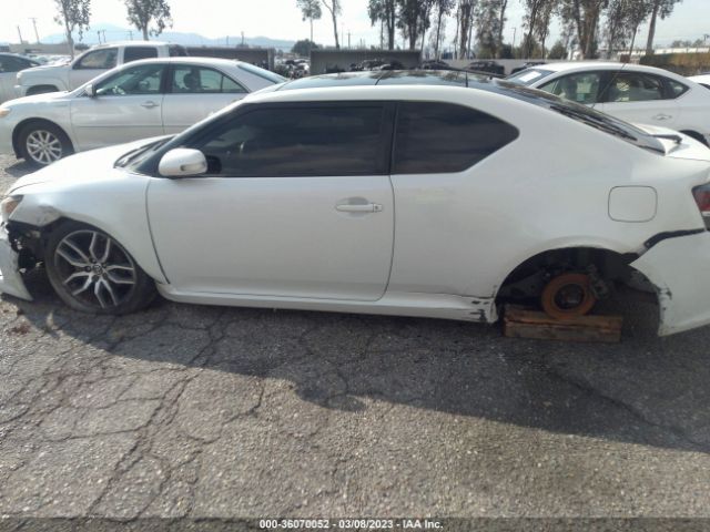 JTKJF5C75GJ022212 Scion TC