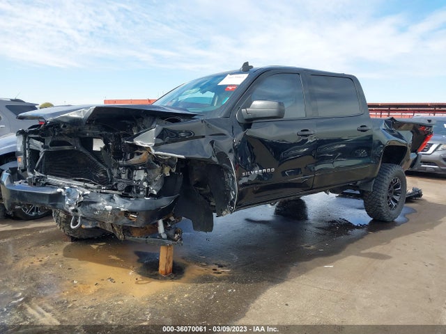 Chevrolet Silverado 1500 Lt 2018 3GCUKREC9JG360139 Image 2