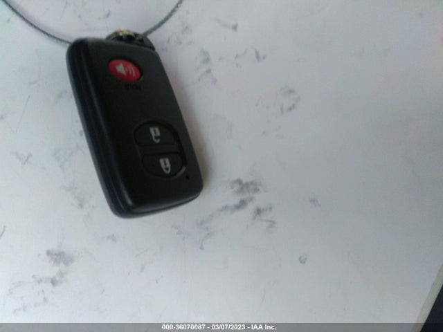Toyota Prius Four/five/three/one/two 2014 JTDKN3DU0E0385186 Image 3