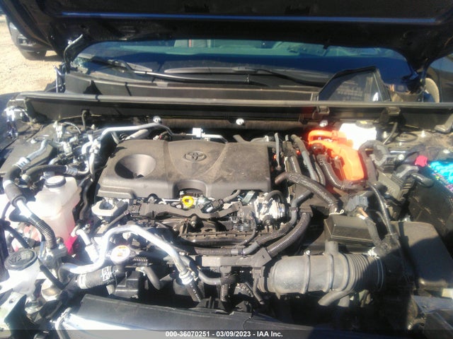 2022 Toyota RAV4, VIN: JTMFB3FV5ND077049