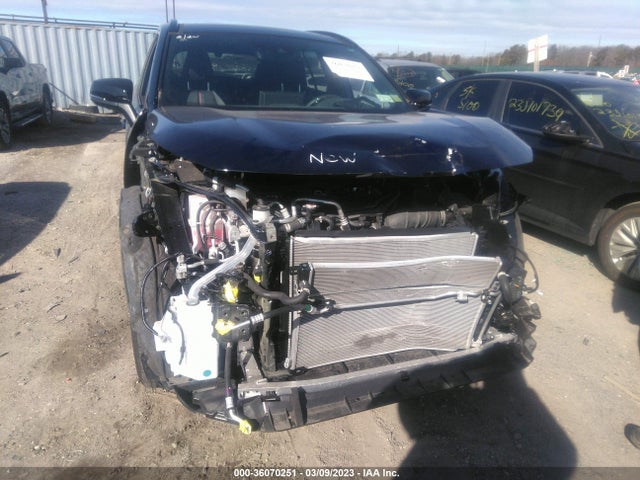 2022 Toyota RAV4, VIN: JTMFB3FV5ND077049