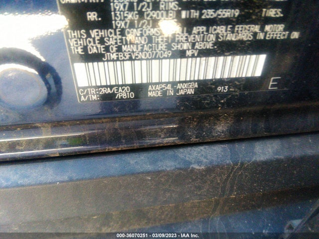 2022 Toyota RAV4, VIN: JTMFB3FV5ND077049