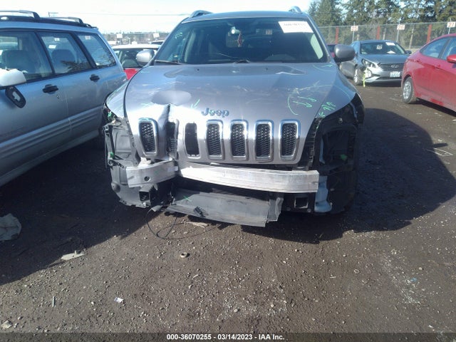 Jeep Cherokee Latitude 2016 1C4PJLCBXGW216374 Image 8