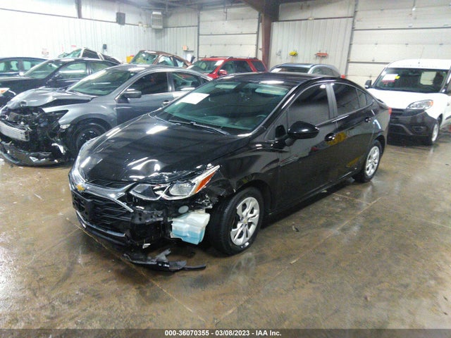 Chevrolet CRUZE LS 2019 1G1BC5SM4K7127284 Image 2