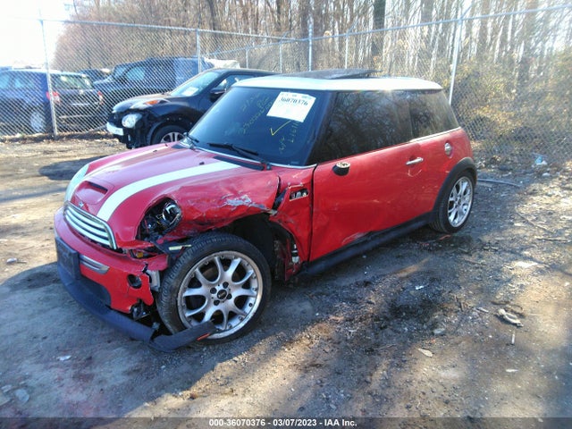 2006 MINI COOPER S WMWRE335X6TL16110 Photo 1