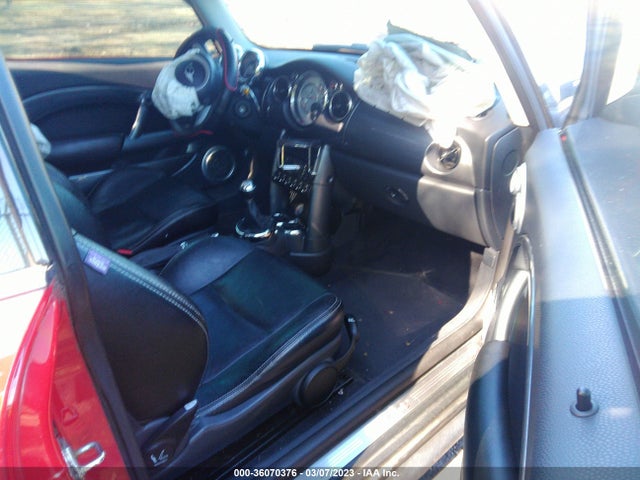 2006 MINI COOPER S WMWRE335X6TL16110 Photo 4