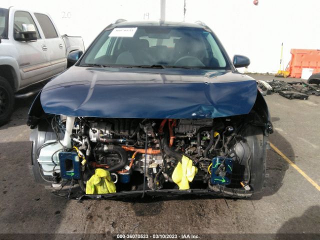 KNDCB3LC2J5164790 KIA NIRO LX