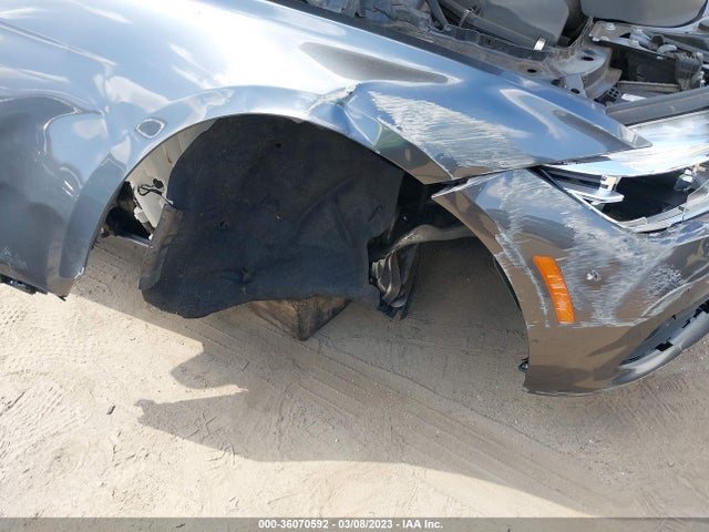 BMW 3 Series 330i 2017 WBA8B9G52HNU50666 Image 6
