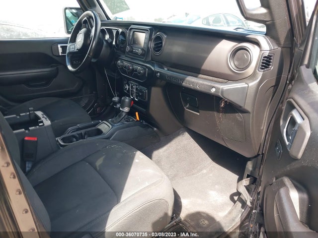 1C4HJXDN0KW643799 Jeep Wrangler Unlimited Sport S