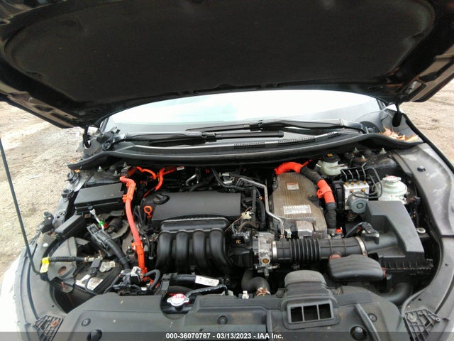 2018 HONDA CLARITY PLUG-IN HYBRID TOURING VIN: JHMZC5F34JC000577