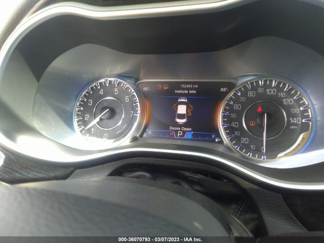 Chrysler 200 C 2015 1C3CCCCB2FN593671 Image 7