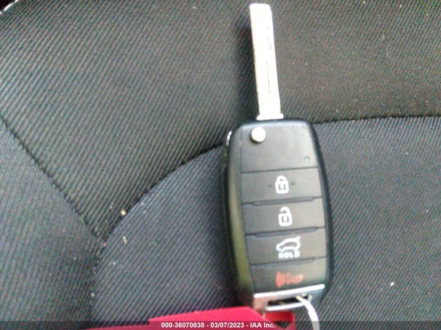 KIA SOUL + 2018 KNDJP3A50J7543188 Image 3