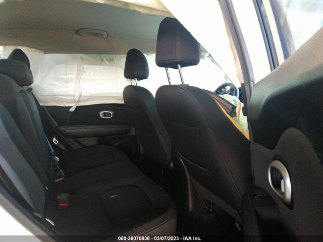KIA SOUL + 2018 KNDJP3A50J7543188 Image 9
