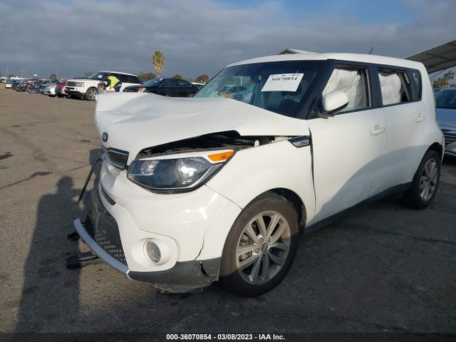 KIA SOUL + 2018 KNDJP3A56J7558374 Image 2