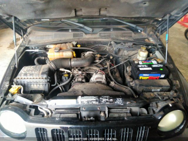 1J4GL48K04W204393 Jeep Liberty Sport