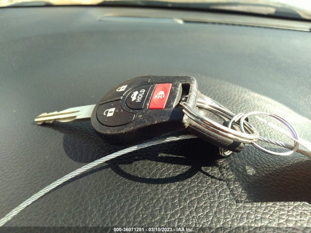 2014 NISSAN SENTRA SR VIN: 3N1AB7AP5EY318859