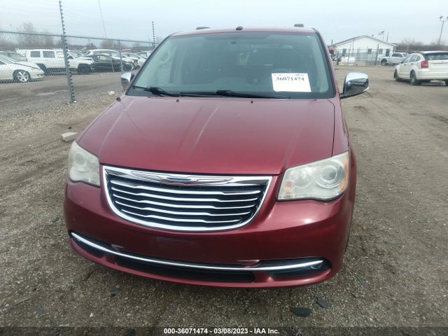 2A4RR6DG9BR749387 Chrysler Town & Country Limited