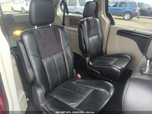 2A4RR6DG9BR749387 Chrysler Town & Country Limited