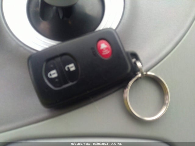 Toyota Prius Four/five/three/one/two 2014 JTDKN3DU8E0375814 Image 3