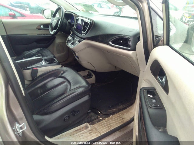 Chrysler Pacifica Touring-l Plus 2017 2C4RC1EG2HR833004 Image 5