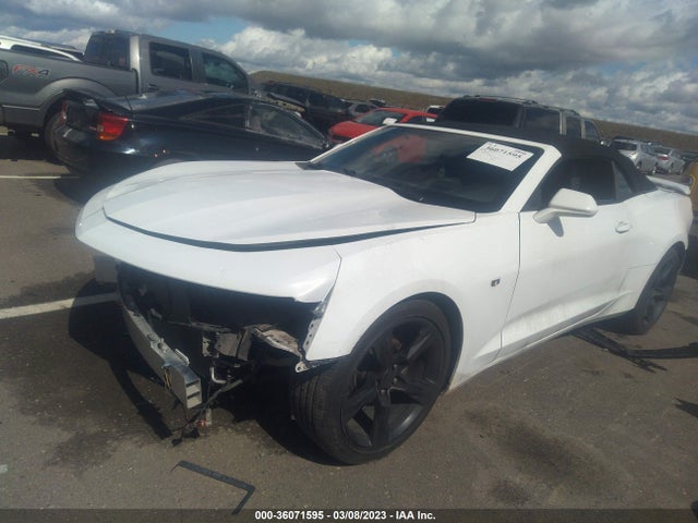 Chevrolet Camaro 2lt 2018 1G1FD3DX6J0142287 Image 2