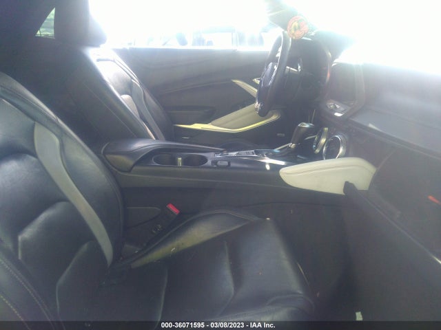 Chevrolet Camaro 2lt 2018 1G1FD3DX6J0142287 Image 7