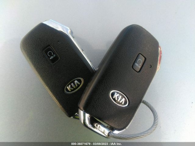 5XXG14J28MG043041 KIA K5 LXS